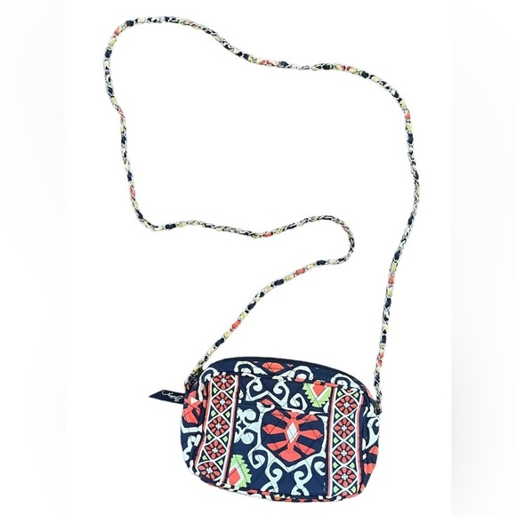 Vera Bradley Handbags - Vera Bradley quilted small crossbody bag purse